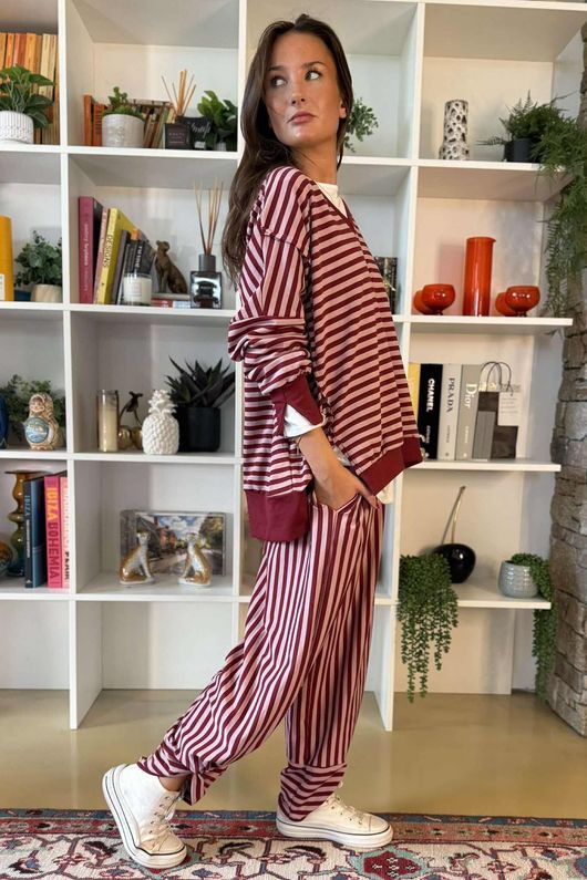 The Sunday Morning Stripe V Slouch Sweatshirt Burgundy Blush